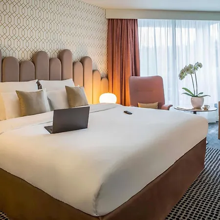 Hotel Mercure Domaine De Marlioz & 4*