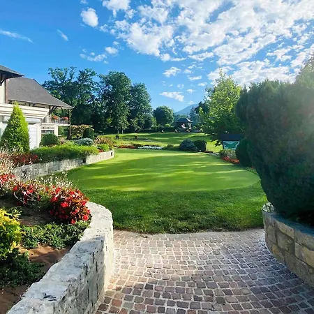 Mercure Domaine De Marlioz & Szálloda 4*